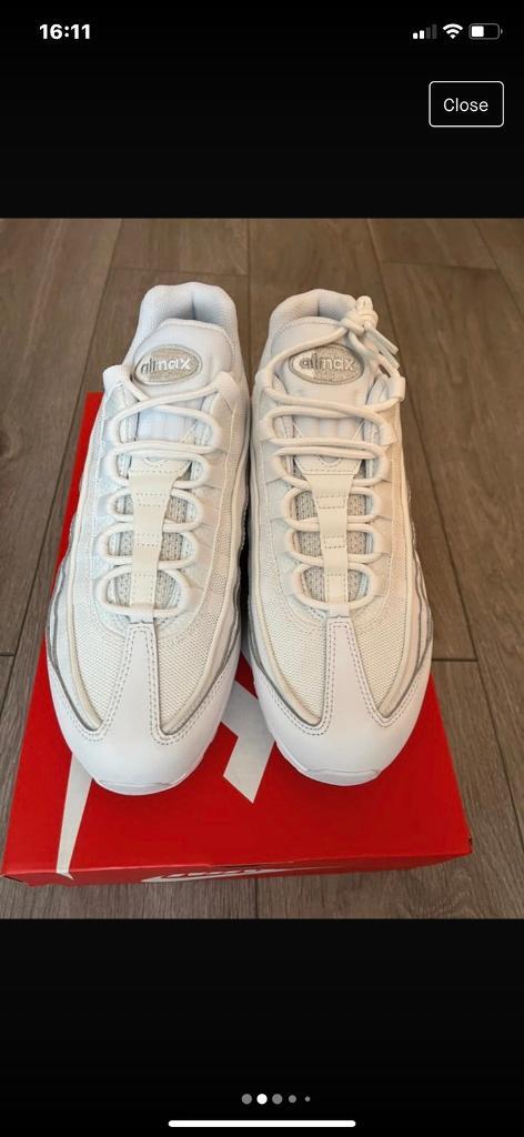Nike 95s essential triple white size 8 